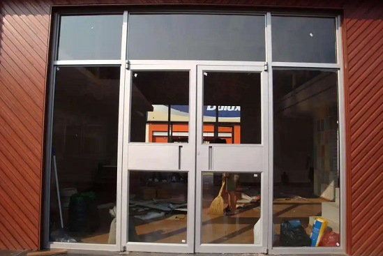 金昌肯德基门有保温隔热性能吗？