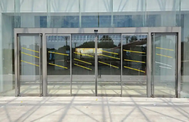 金昌浅谈感应门的自动防夹与紧急开启优势！